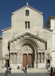 Saint_Trophime_Arles_fatada.jpg